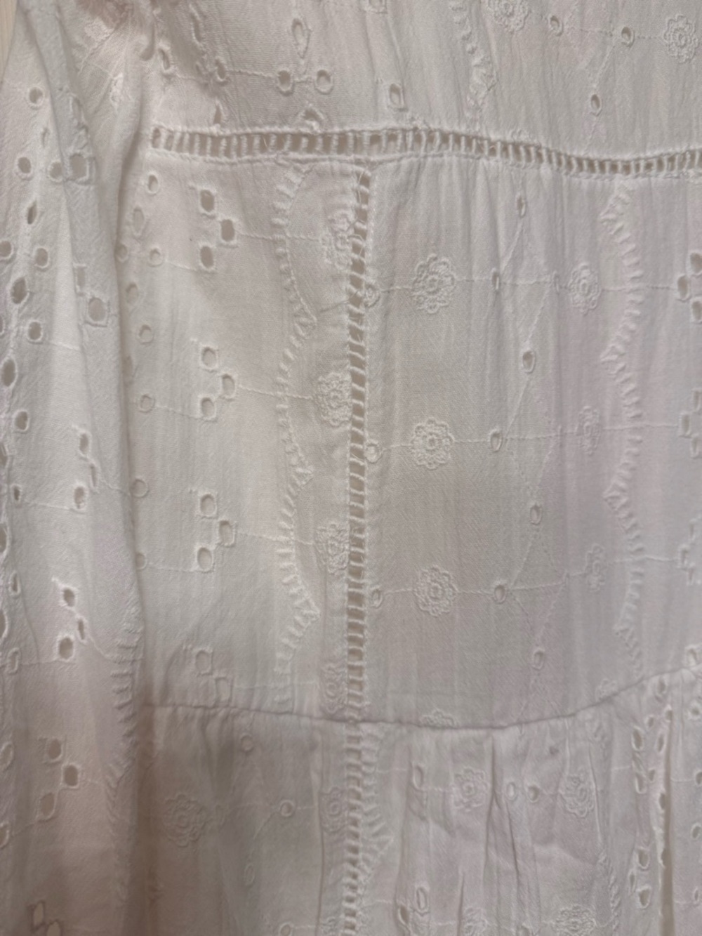 NWT - Zara White Eyelet Cotton Top - Picture 3 of 5